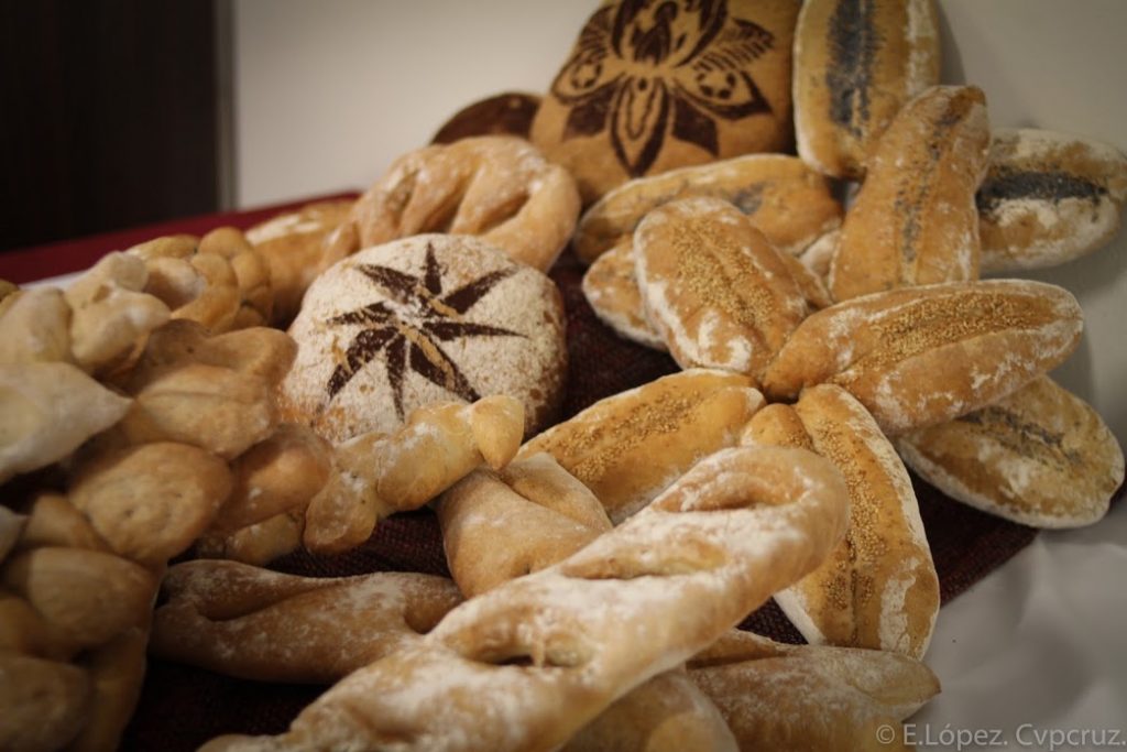 El pan traspasa el tiempo y las fronteras, elemento comÃºn a lo largo de la historia.